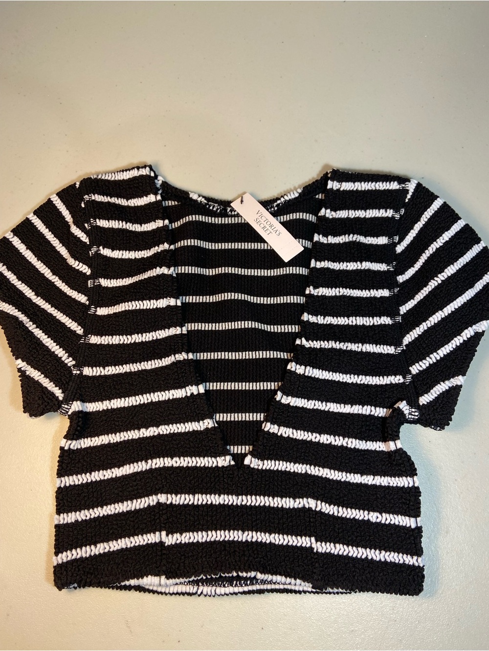 Victoria's Secret Black & White Striped Knit V-Neck Swimwear Top SZ XS